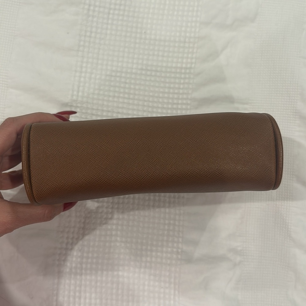 Michael Kors tan bag - Picture 6 of 7
